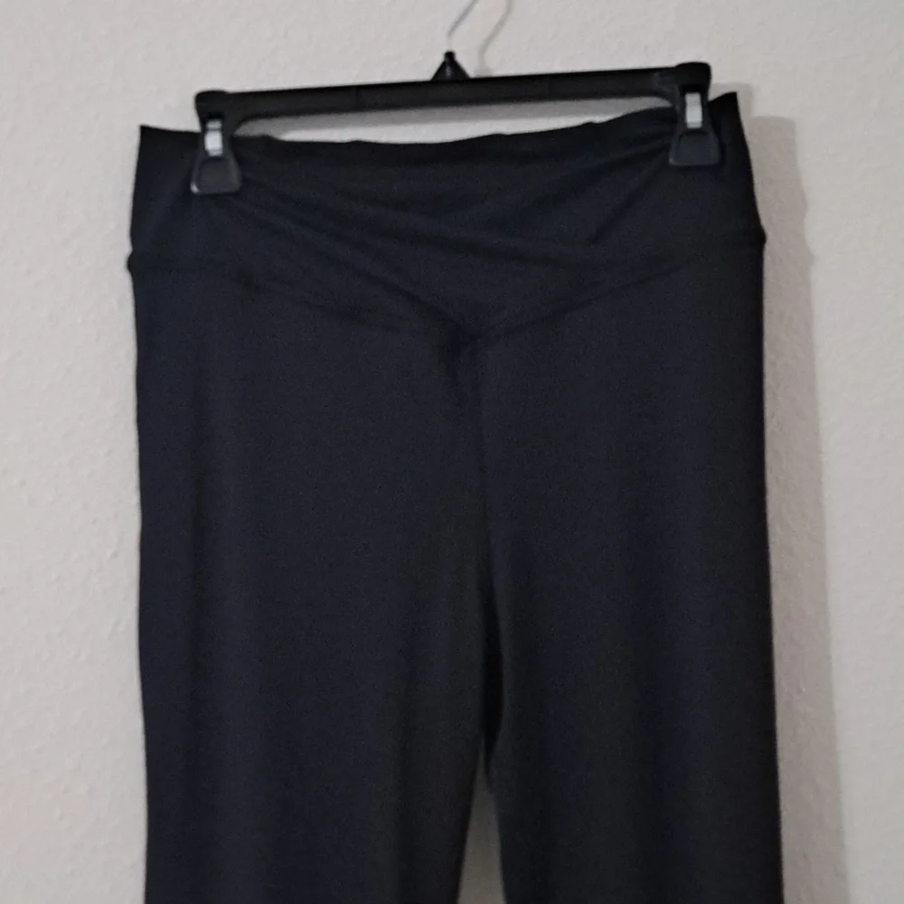 Jala Super Flare Legging - Picture 7 of 14